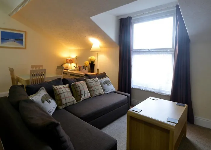 Brightwater 2nd Floor For Up To 6 Guests Near North Bay